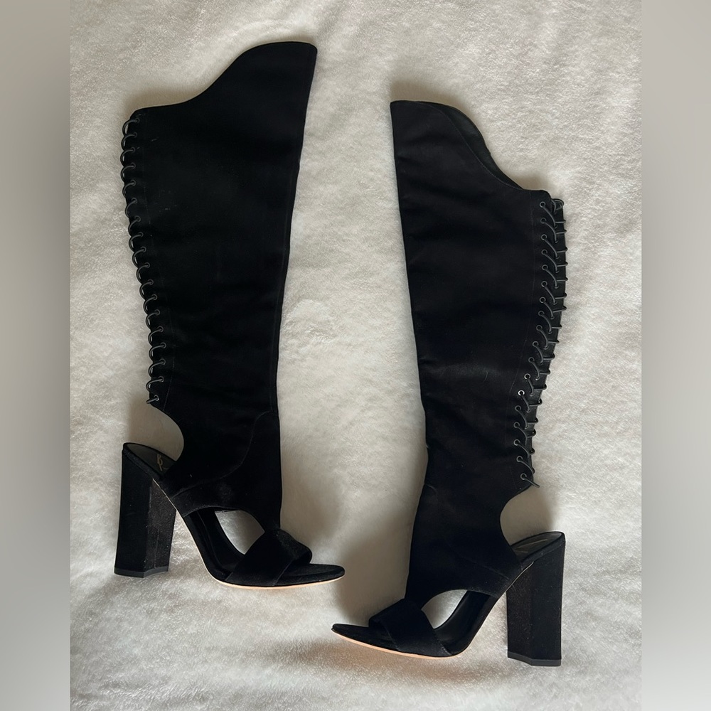 Brian Atwood Over The Knee